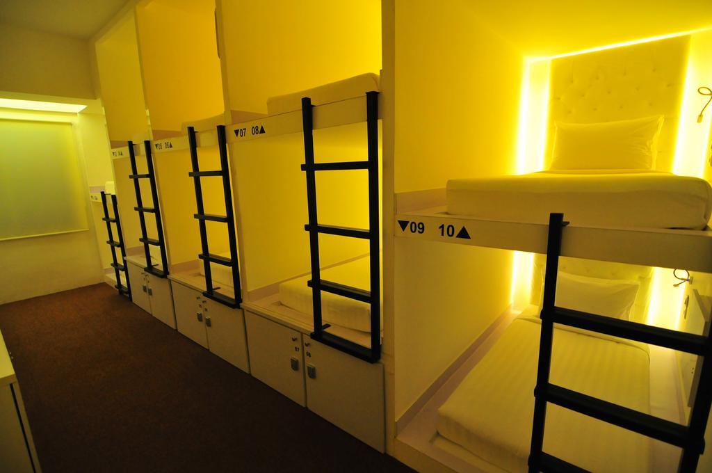 Capsule Hostel Old Batavia Τζακάρτα Δωμάτιο φωτογραφία