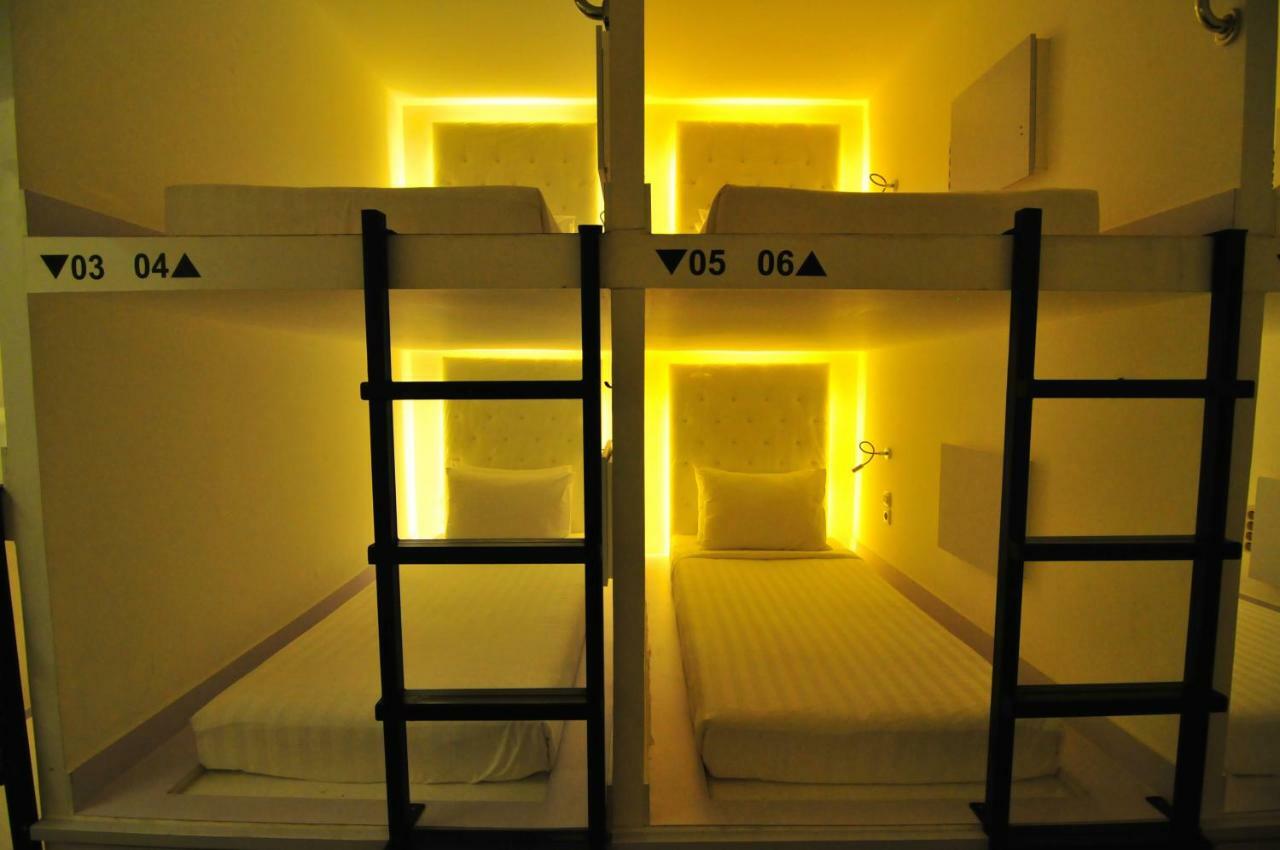 Capsule Hostel Old Batavia Τζακάρτα Εξωτερικό φωτογραφία